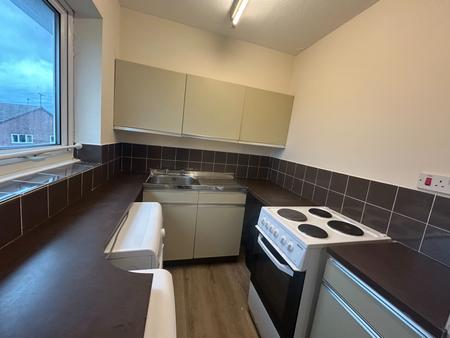 1 bedroom Flat to let in Pennine Close, Shepshed, LE12