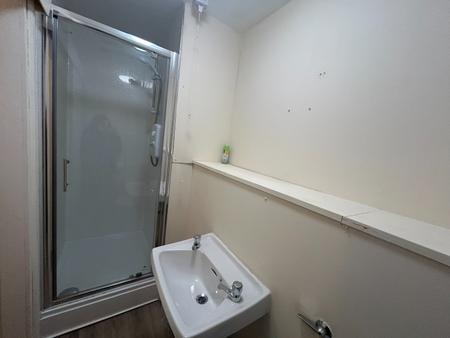 1 bedroom Flat to let in Pennine Close, Shepshed, LE12