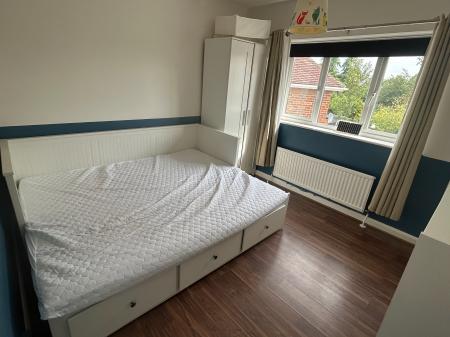 4 bedroom Semi-detached house to let in Beaumont Road, Loughborough, LE11