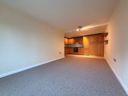 2 bedroom Flat to let in 14 Fennel Street, Loughborough, LE11
