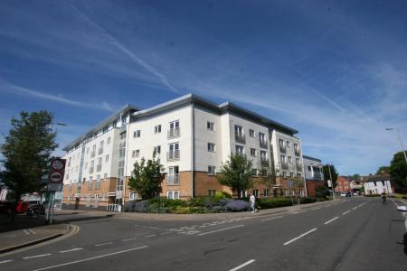 2 bedroom Flat to let in 14 Fennel Street, Loughborough, LE11