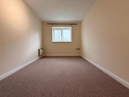 2 bedroom Flat to let in 14 Fennel Street, Loughborough, LE11