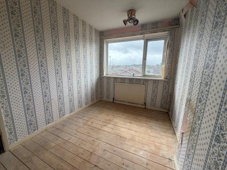 3 bedroom Semi-detached house for sale in Kensington Avenue, Loughborough, LE11