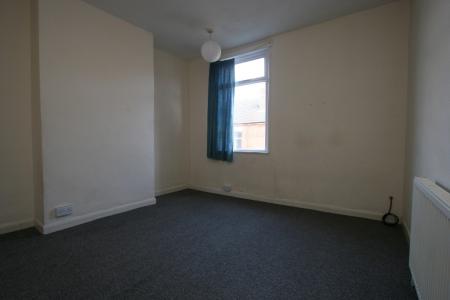 2 bedroom Terraced House to let in Granville Street, Loughborough, LE11
