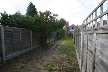2 bedroom Terraced House to let in Granville Street, Loughborough, LE11