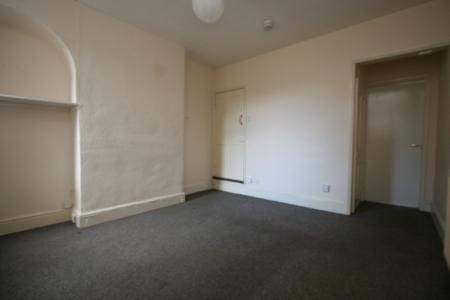 2 bedroom Terraced House to let in Granville Street, Loughborough, LE11