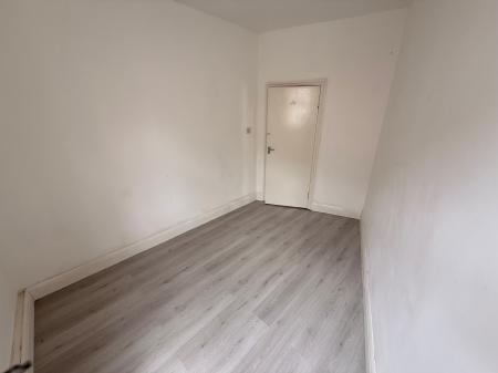 5 bedroom Terraced House to let in Cobden Street, Loughborough, LE11