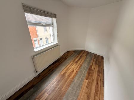 5 bedroom Terraced House to let in Cobden Street, Loughborough, LE11