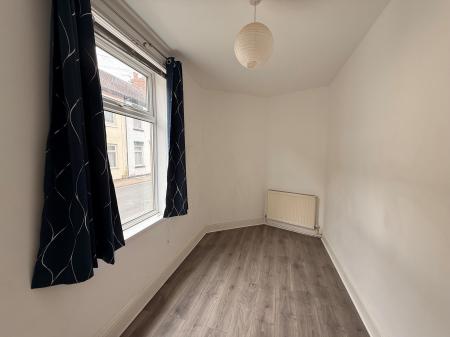 5 bedroom Terraced House to let in Cobden Street, Loughborough, LE11