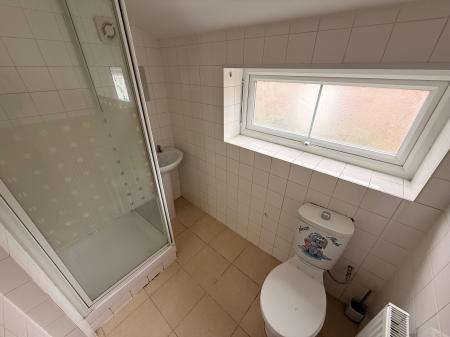 5 bedroom Terraced House to let in Cobden Street, Loughborough, LE11