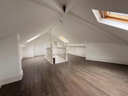 5 bedroom Terraced House to let in Cobden Street, Loughborough, LE11