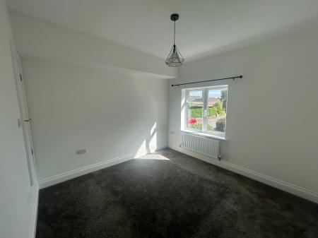 2 bedroom End of terrace house to let in Factory Street, Shepshed, LE12