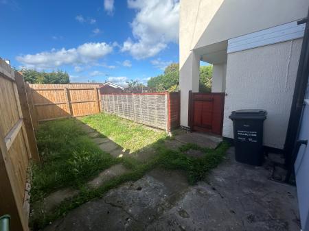 2 bedroom End of terrace house to let in Factory Street, Shepshed, LE12