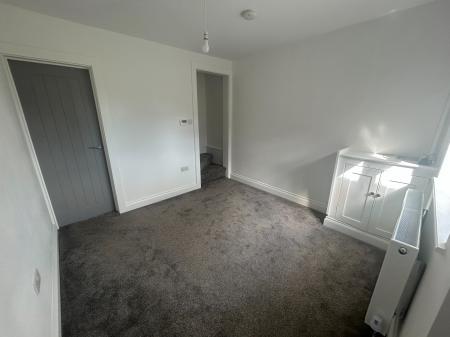 2 bedroom End of terrace house to let in Factory Street, Shepshed, LE12