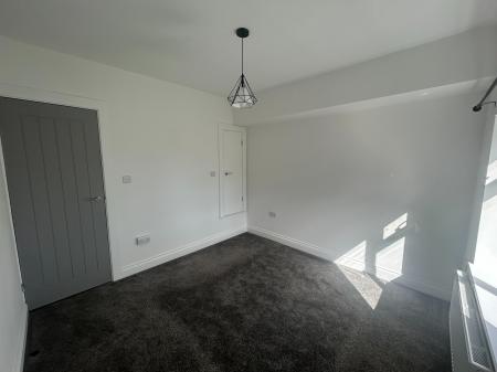 2 bedroom End of terrace house to let in Factory Street, Shepshed, LE12
