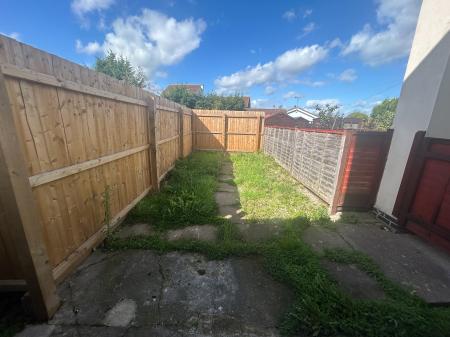 2 bedroom End of terrace house to let in Factory Street, Shepshed, LE12
