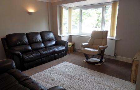 3 bedroom Semi-detached house to let in Wilton Avenue, Loughborough, LE11