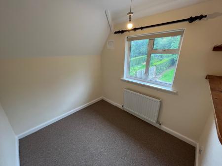 3 bedroom Semi-detached house to let in Beacon Road, Woodhouse Eaves, LE12