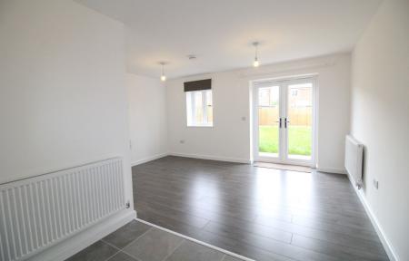 3 bedroom Semi-detached house to let in Lovett Crescent, Mountsorrel, LE12