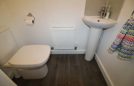 3 bedroom Semi-detached house to let in Lovett Crescent, Mountsorrel, LE12