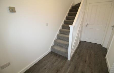 3 bedroom Semi-detached house to let in Lovett Crescent, Mountsorrel, LE12