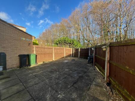 2 bedroom Semi-detached house to let in Chiltern Avenue, Shepshed, LE12