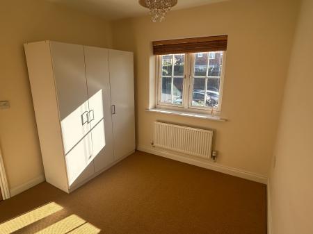 4 bedroom Detached house to let in Watts Drive, Shepshed, LE12