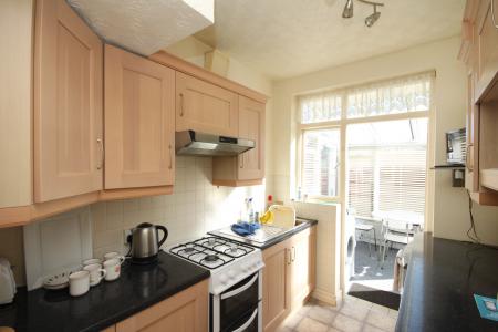 3 bedroom Semi-detached house for sale in Willow Way, Luton, LU3