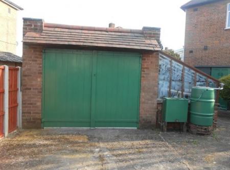 3 bedroom Semi-detached house for sale in Willow Way, Luton, LU3