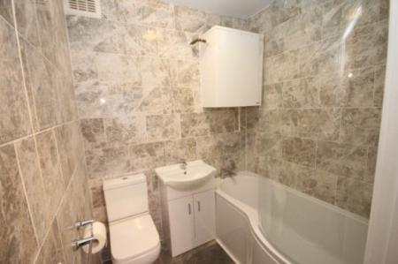 1 bedroom Studio flat to let in Swanston Grange, Luton, LU4
