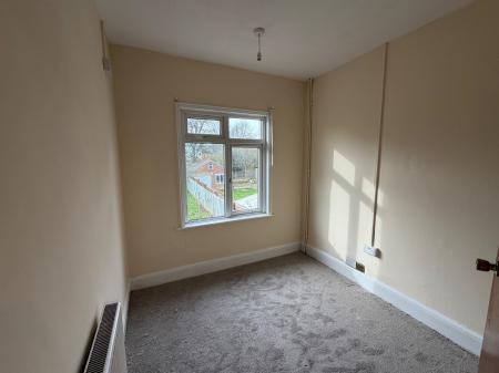 3 bedroom Detached house to let in New Bedford Road, Luton, LU3