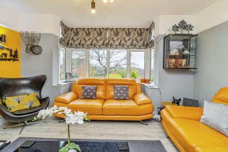 3 bedroom House for sale in Hart Lane, Round Green, Luton, LU2