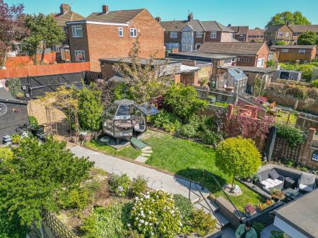 3 bedroom House for sale in Hart Lane, Round Green, Luton, LU2