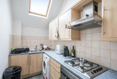1 bedroom Flat for sale in Willesden Lane, Willesden Green, NW2