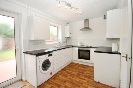 2 bedroom Terraced House for sale in Wharfedale, Luton, LU4