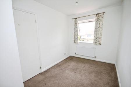 2 bedroom Terraced House for sale in Wharfedale, Luton, LU4