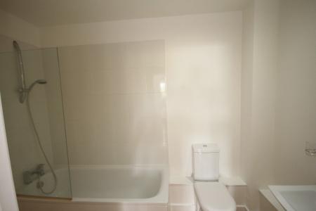 1 bedroom Flat to let in Dunstable Road, Luton, LU4