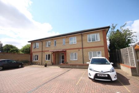Dunstable Road, Luton, LU4