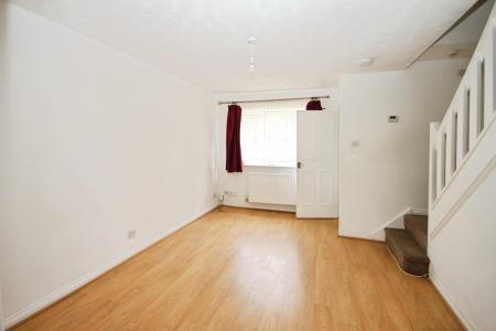 2 bedroom Terraced House to let in Wharfedale, Luton, LU4