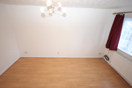 2 bedroom Terraced House to let in Wharfedale, Luton, LU4