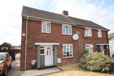 Abbots Wood Road, Luton, LU2
