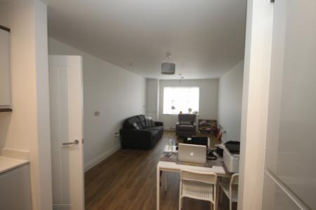 1 bedroom Flat to let in South Road, Luton, LU1