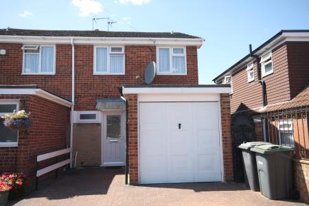 The Close, Limbury, Luton, LU3