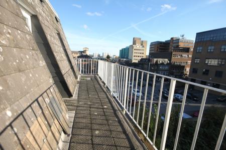 1 bedroom Flat to let in George Street West, Luton, LU1