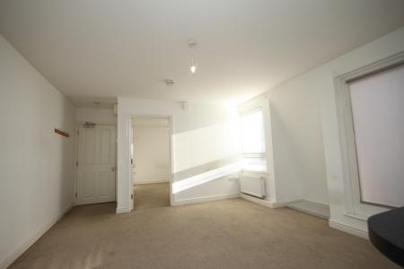 1 bedroom Flat to let in George Street West, Luton, LU1