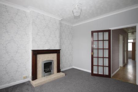 2 bedroom Bungalow for sale in Humberstone Close, Challney, Luton, LU4
