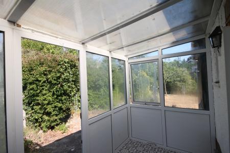 2 bedroom Bungalow for sale in Humberstone Close, Challney, Luton, LU4