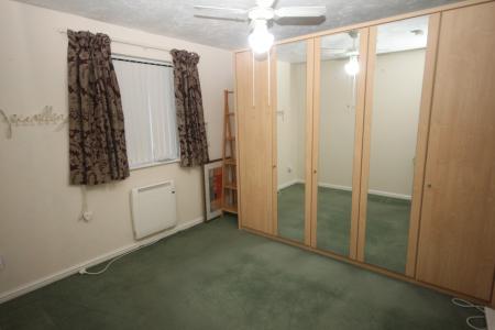 1 bedroom Flat to let in Leafields, Luton, LU3