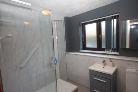1 bedroom Flat to let in Leafields, Luton, LU3