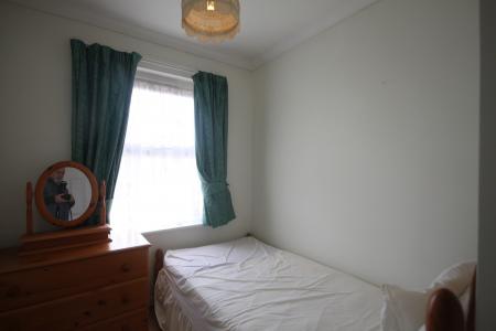 3 bedroom Semi-detached house to let in Butely Road, Luton, LU4